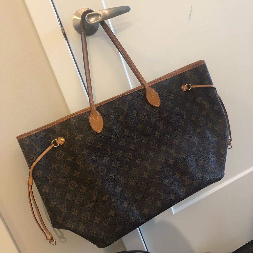 Authentic Louis Vuitton neverfull bag GM
